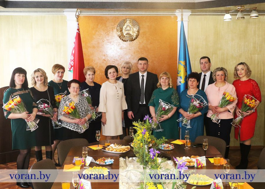 Накануне праздника 8 Марта в Вороновском райисполкоме чествовали женщин-тружениц различных сфер