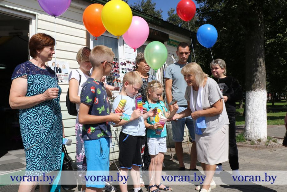 Акция «Соберем детей в школу» проходит в Вороновском район