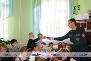 Третьеклассники Вороновской школы побывали на необычном уроке в Вороновской детской библиотеке