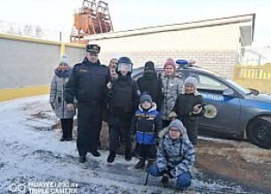 В рамках акции «Наши дети» радунские пятиклассники побывали с экскурсией в Вороновском отделе Департамента охраны МВД