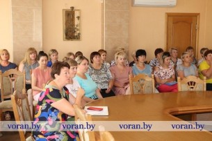 Депутат Палаты представителей Национального собрания Республики Беларусь Александр Маркевич провел ряд встреч с жителями Вороновского района