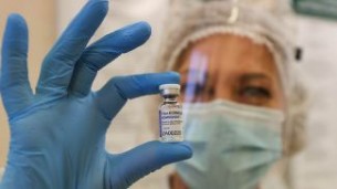 Петришенко: первый компонент вакцины против COVID-19 в Беларуси получили более 1,8 млн человек